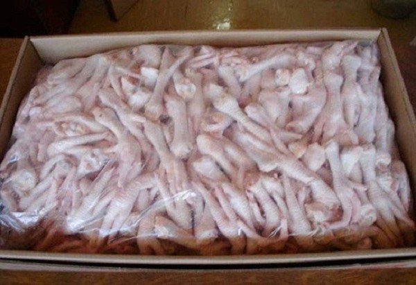 Chân gà bẩn tiêu thụ tràn lan trên thị trường