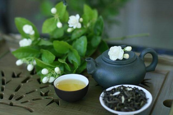 tra-hoa-lai-thom-diu-thanh-khiet